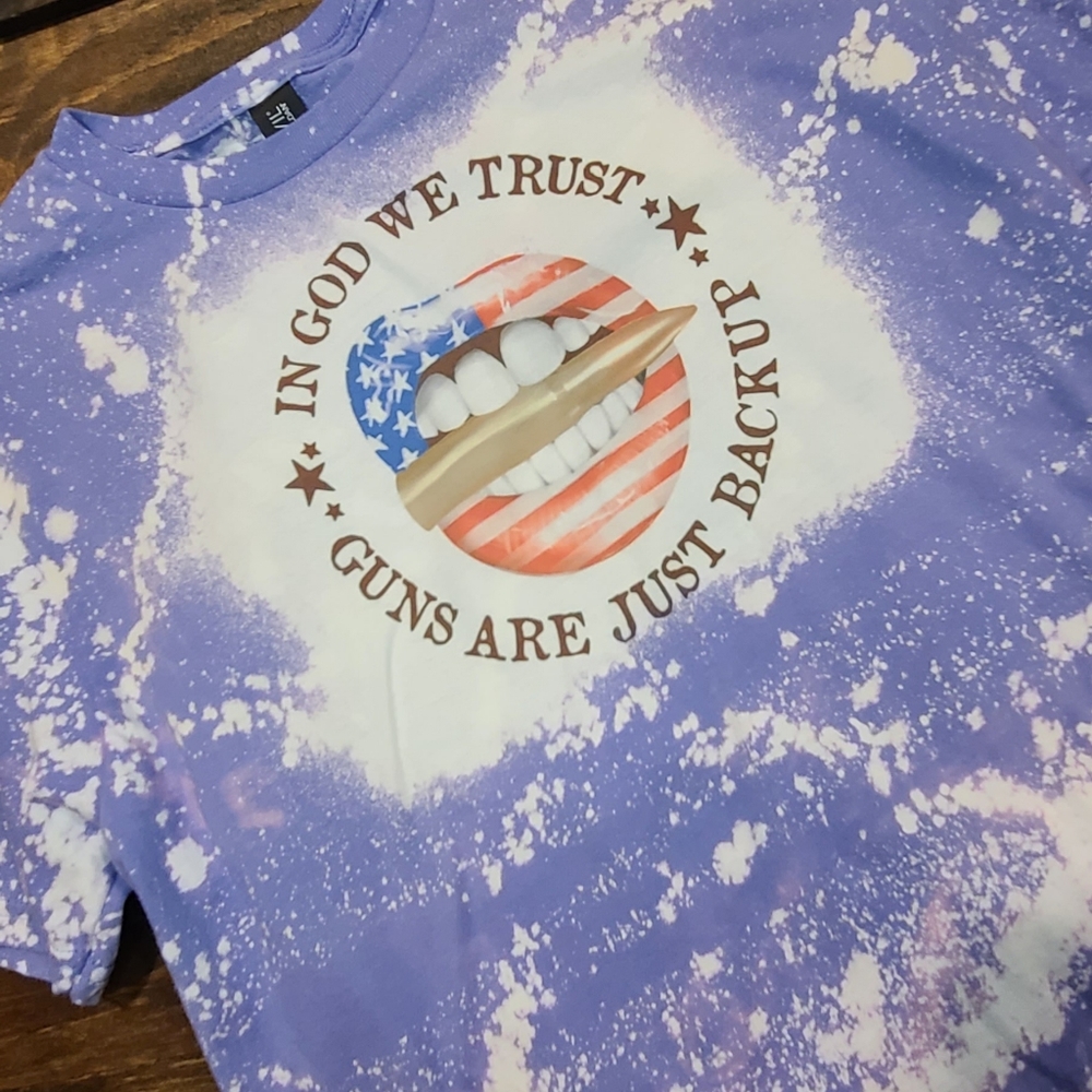 Patriotic bullet lips bleached tee